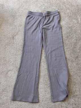 Aritzia Sunday Best Mauve Ribbed Lounge Pants
